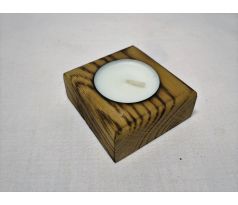 Dřevěný svícen na jednu svíčku - opálený